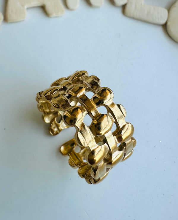 Adjustable juile ring ELIGIBLE FOR SAME DAY DELIVERY in MUMBAI