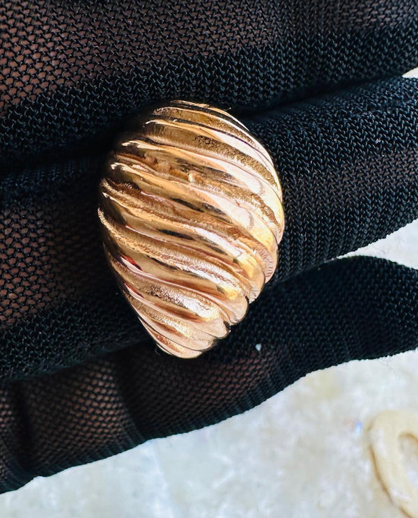 Big croissant ring size 8 ELIGIBLE FOR SAME DAY DELIVERY in MUMBAI