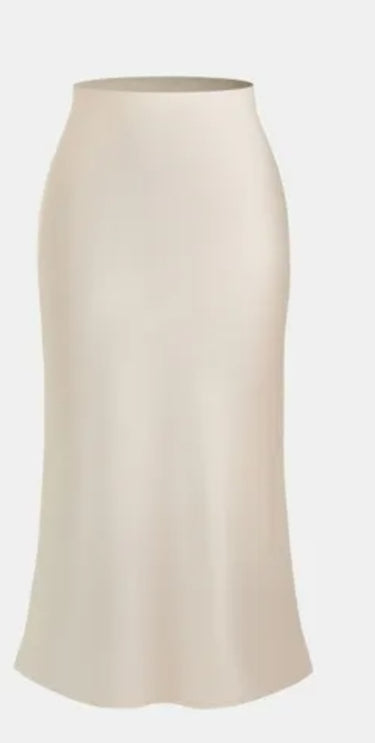 Slit satin straight skirt